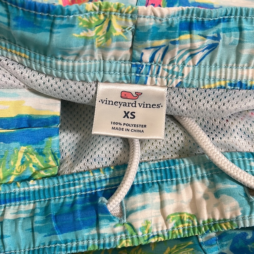 Vineyard Vines Men’s 7” Printed Chappy Coastal Print Swim Trunks XS - Picture 9 of 10